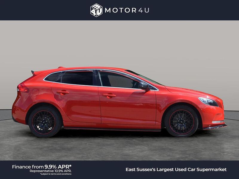Volvo V40 2.0 D3 SE Nav Hatchback 5dr Diesel Geartronic Euro 5 (s/s) (150 ps) | R/CAM|CRUISE|BLUETOOTH|NAV - U11045