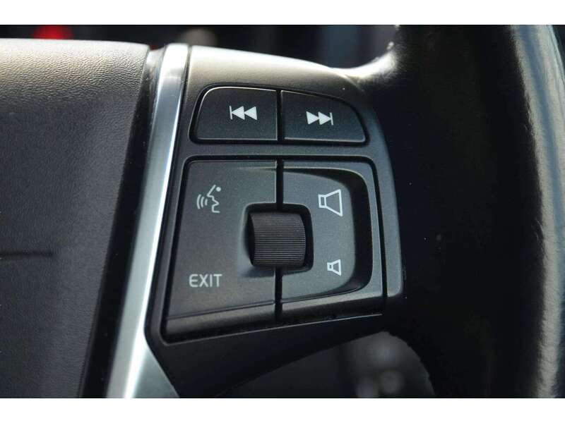 Volvo V40 2.0 D3 SE Nav Hatchback 5dr Diesel Geartronic Euro 5 (s/s) (150 ps) | R/CAM|CRUISE|BLUETOOTH|NAV - U11045