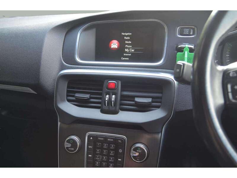 Volvo V40 2.0 D3 SE Nav Hatchback 5dr Diesel Geartronic Euro 5 (s/s) (150 ps) | R/CAM|CRUISE|BLUETOOTH|NAV - U11045