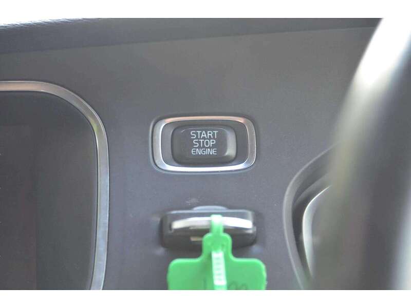 Volvo V40 2.0 D3 SE Nav Hatchback 5dr Diesel Geartronic Euro 5 (s/s) (150 ps) | R/CAM|CRUISE|BLUETOOTH|NAV - U11045