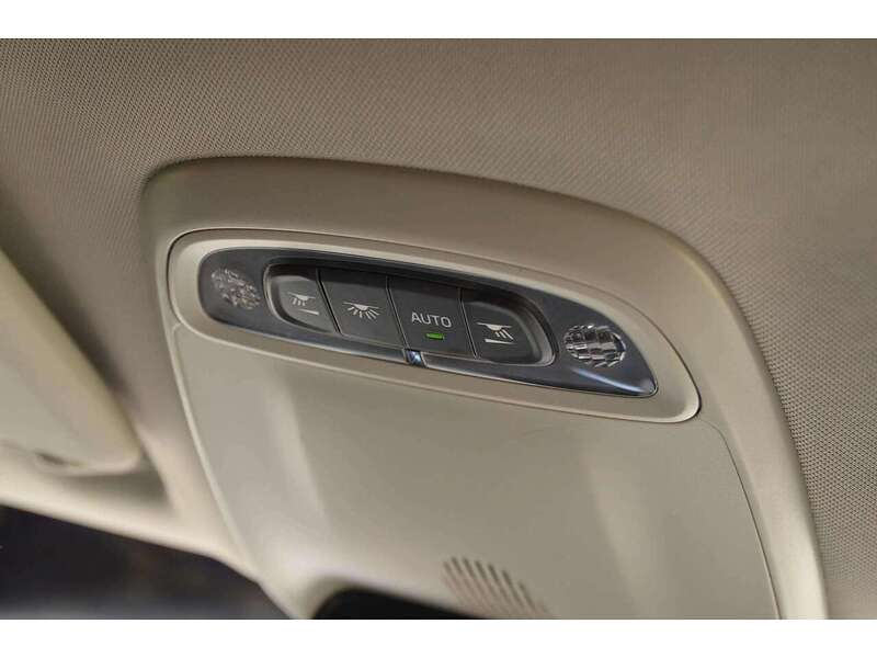 Volvo V40 2.0 D3 SE Nav Hatchback 5dr Diesel Geartronic Euro 5 (s/s) (150 ps) | R/CAM|CRUISE|BLUETOOTH|NAV - U11045