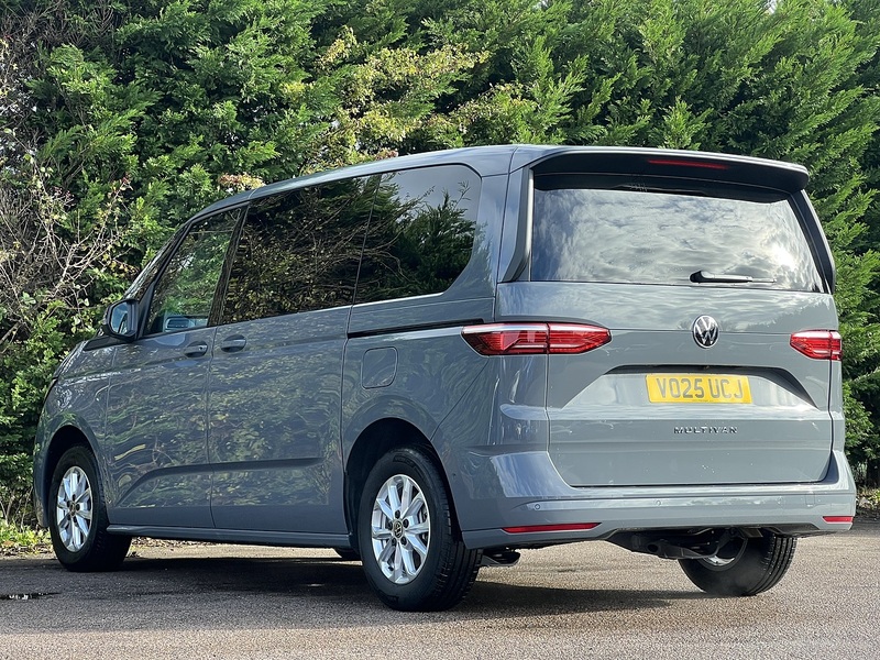 Volkswagen Multivan 2.0 TDI Style DSG Euro 6 (s/s) 5dr - U11047