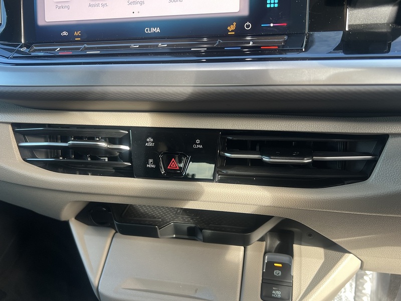 Volkswagen Multivan 2.0 TDI Style DSG Euro 6 (s/s) 5dr - U11047