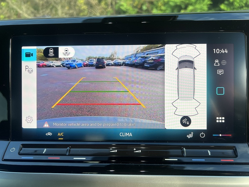 Volkswagen Multivan 2.0 TDI Style DSG Euro 6 (s/s) 5dr - U11047