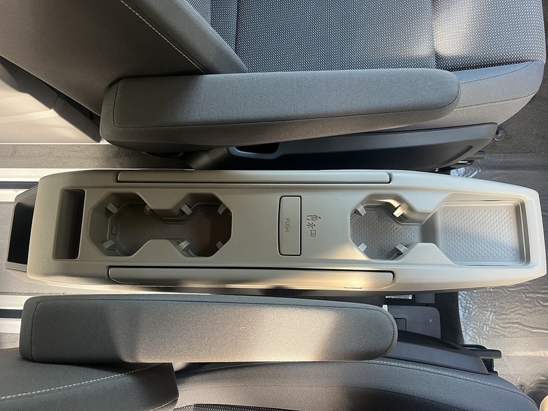 Volkswagen Multivan 2.0 TDI Style DSG Euro 6 (s/s) 5dr - U11047