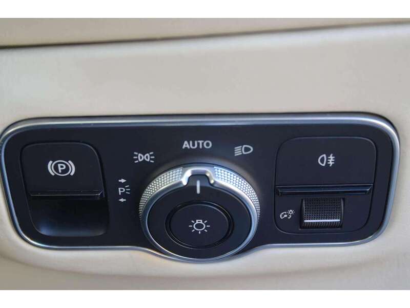 Aston Martin DBX 4.0 V8 SUV 5dr Petrol Auto 4WD Euro 6 (s/s) (550 ps) | PAN ROOF|H/SEATS|R/CAM - U11048