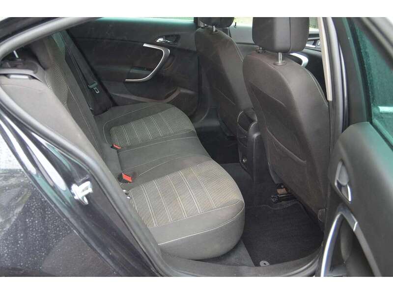 Vauxhall Insignia 1.4i Turbo SRi Nav Hatchback 5dr Petrol Manual Euro 6 (s/s) (140 ps) | BLUETOOTH|NAV|MOT 28.01.2026 - U11049