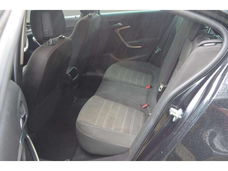 Vauxhall Insignia 1.4i Turbo SRi Nav Hatchback 5dr Petrol Manual Euro 6 (s/s) (140 ps) | BLUETOOTH|NAV|MOT 28.01.2026 - U11049