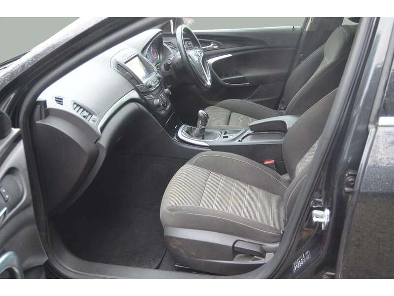 Vauxhall Insignia 1.4i Turbo SRi Nav Hatchback 5dr Petrol Manual Euro 6 (s/s) (140 ps) | BLUETOOTH|NAV|MOT 28.01.2026 - U11049