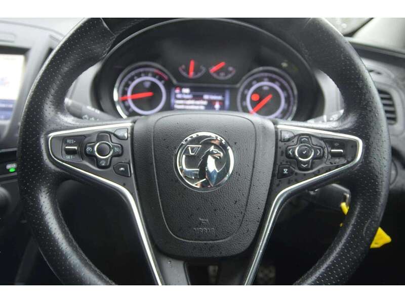 Vauxhall Insignia 1.4i Turbo SRi Nav Hatchback 5dr Petrol Manual Euro 6 (s/s) (140 ps) | BLUETOOTH|NAV|MOT 28.01.2026 - U11049