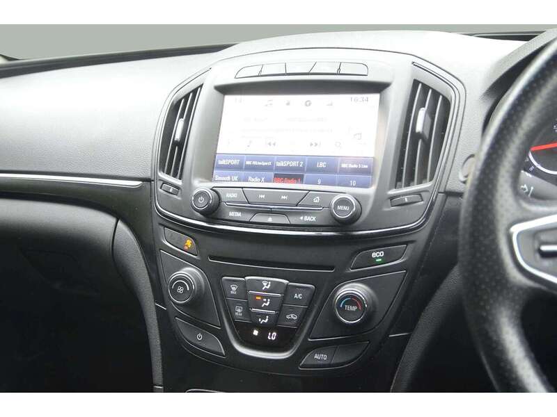 Vauxhall Insignia 1.4i Turbo SRi Nav Hatchback 5dr Petrol Manual Euro 6 (s/s) (140 ps) | BLUETOOTH|NAV|MOT 28.01.2026 - U11049