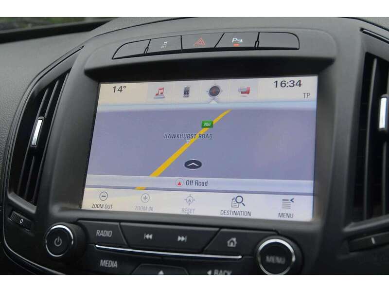 Vauxhall Insignia 1.4i Turbo SRi Nav Hatchback 5dr Petrol Manual Euro 6 (s/s) (140 ps) | BLUETOOTH|NAV|MOT 28.01.2026 - U11049