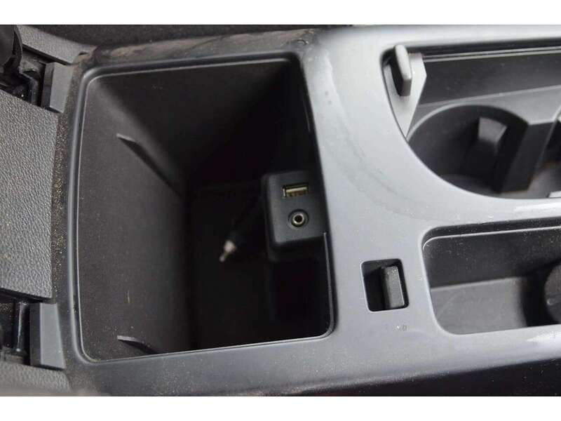 Vauxhall Insignia 1.4i Turbo SRi Nav Hatchback 5dr Petrol Manual Euro 6 (s/s) (140 ps) | BLUETOOTH|NAV|MOT 28.01.2026 - U11049