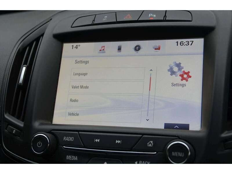 Vauxhall Insignia 1.4i Turbo SRi Nav Hatchback 5dr Petrol Manual Euro 6 (s/s) (140 ps) | BLUETOOTH|NAV|MOT 28.01.2026 - U11049