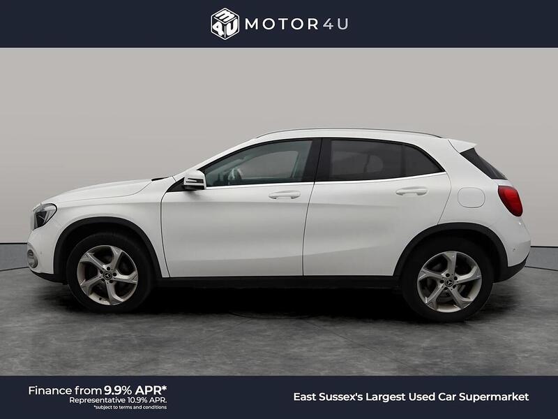 Mercedes-Benz GLA 2.1 GLA200d Sport (Executive) SUV 5dr Diesel 7G-DCT Euro 6 (s/s) (136 ps) | - U11052