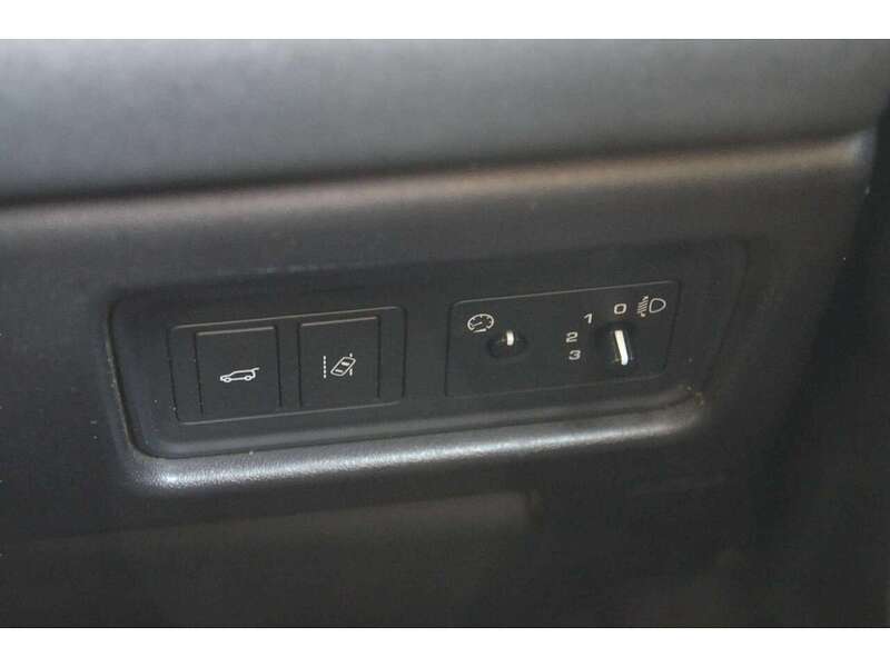 Land Rover Discovery Sport 2.0 TD4 SE Tech SUV 5dr Diesel Auto 4WD Euro 6 (s/s) (180 ps) | H/SEATS|R/CAM|NAV|BTOOTH - U11059