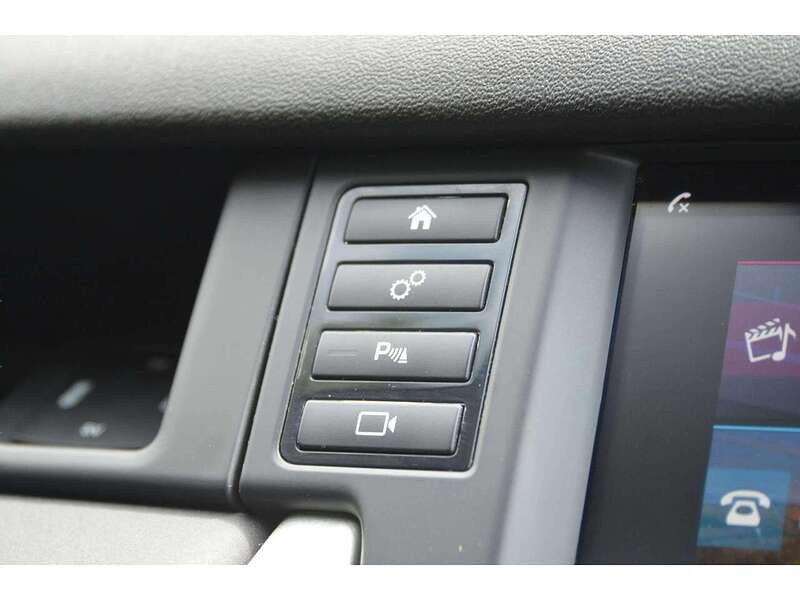 Land Rover Discovery Sport 2.0 TD4 SE Tech SUV 5dr Diesel Auto 4WD Euro 6 (s/s) (180 ps) | H/SEATS|R/CAM|NAV|BTOOTH - U11059