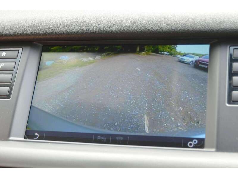 Land Rover Discovery Sport 2.0 TD4 SE Tech SUV 5dr Diesel Auto 4WD Euro 6 (s/s) (180 ps) | H/SEATS|R/CAM|NAV|BTOOTH - U11059