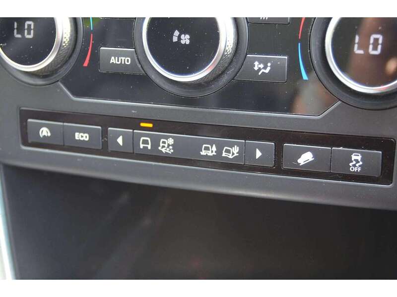 Land Rover Discovery Sport 2.0 TD4 SE Tech SUV 5dr Diesel Auto 4WD Euro 6 (s/s) (180 ps) | H/SEATS|R/CAM|NAV|BTOOTH - U11059