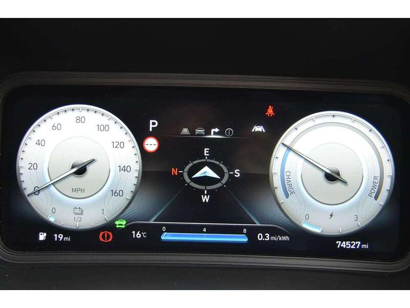 Hyundai KONA 64kWh Premium SUV 5dr Electric Auto (10.5kW Charger) (204 ps) | 1 FORMER KEEPER|VAT QUALIFYING - U11061