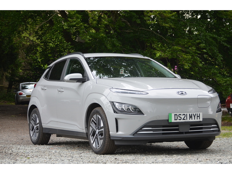Hyundai KONA 64kWh Premium SUV 5dr Electric Auto (10.5kW Charger) (204 ps) | 1 FORMER KEEPER|VAT QUALIFYING - U11061