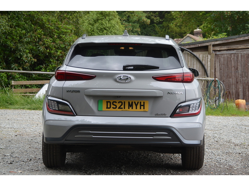 Hyundai KONA 64kWh Premium SUV 5dr Electric Auto (10.5kW Charger) (204 ps) | 1 FORMER KEEPER|VAT QUALIFYING - U11061