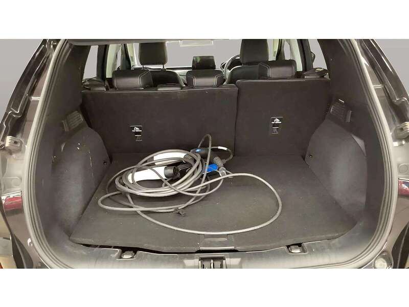 Ford Kuga 2.5 Duratec 14.4kWh Vignale SUV 5dr Petrol Plug-in Hybrid CVT Euro 6 (s/s) (225 ps) | - U11066