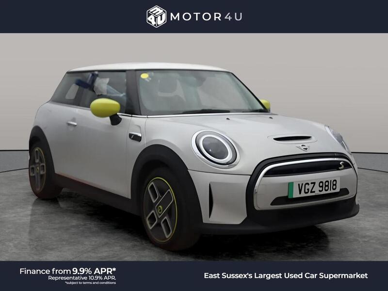 MINI Electric Hatch Cooper SE 32.6kWh Level 1 Hatchback 3dr Electric Auto (184 ps) | P/SENSORS|BTOOTH|1 OWNER|VAT Q - U11069
