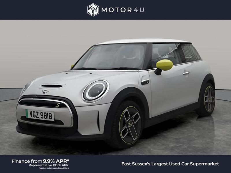 MINI Electric Hatch Cooper SE 32.6kWh Level 1 Hatchback 3dr Electric Auto (184 ps) | P/SENSORS|BTOOTH|1 OWNER|VAT Q - U11069