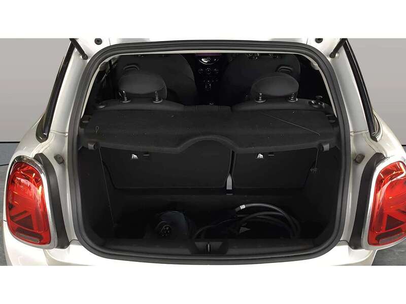 MINI Electric Hatch Cooper SE 32.6kWh Level 1 Hatchback 3dr Electric Auto (184 ps) | P/SENSORS|BTOOTH|1 OWNER|VAT Q - U11069