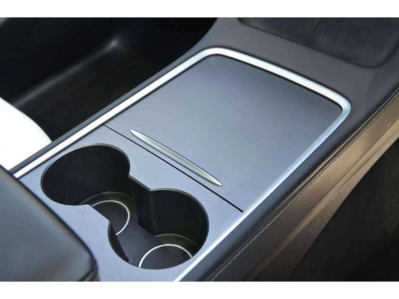 Tesla Model Y (Dual Motor) Long Range SUV 5dr Electric Auto 4WDE (384 bhp) | PAN ROOF|H/SEATS|WHITE LEATHER - U11070