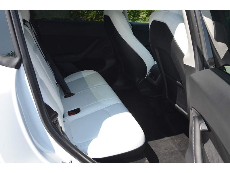 Tesla Model Y (Dual Motor) Long Range SUV 5dr Electric Auto 4WDE (384 bhp) | PAN ROOF|H/SEATS|WHITE LEATHER - U11070