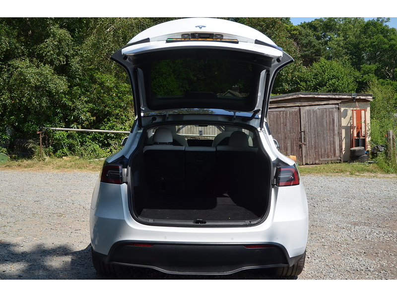 Tesla Model Y (Dual Motor) Long Range SUV 5dr Electric Auto 4WDE (384 bhp) | PAN ROOF|H/SEATS|WHITE LEATHER - U11070