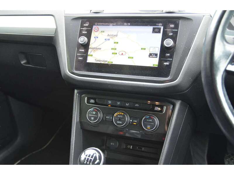 Volkswagen Tiguan 1.4 TSI SE Navigation SUV 5dr Petrol Manual Euro 6 (s/s) (125 ps) - U11071