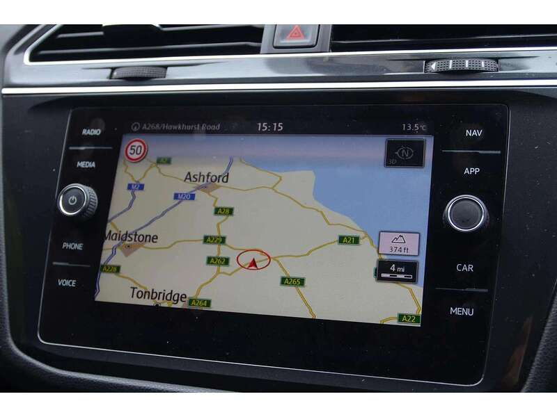 Volkswagen Tiguan 1.4 TSI SE Navigation SUV 5dr Petrol Manual Euro 6 (s/s) (125 ps) - U11071