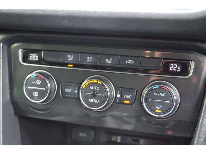 Volkswagen Tiguan 1.4 TSI SE Navigation SUV 5dr Petrol Manual Euro 6 (s/s) (125 ps) - U11071