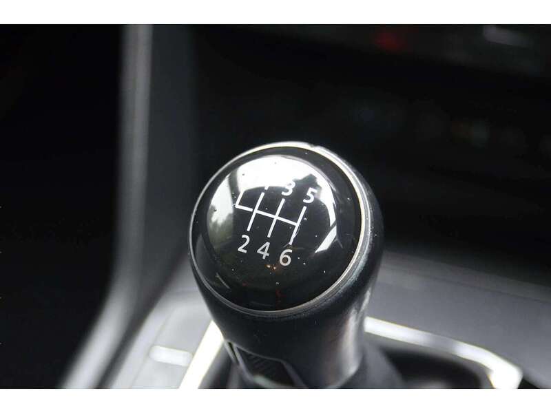Volkswagen Tiguan 1.4 TSI SE Navigation SUV 5dr Petrol Manual Euro 6 (s/s) (125 ps) - U11071