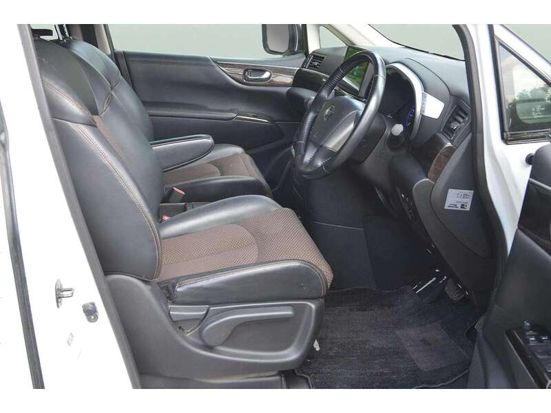 Nissan Elgrand MPV 0.0 Petrol | 6 SEATS|R/CAM|BTOOTH|NAV - U11073