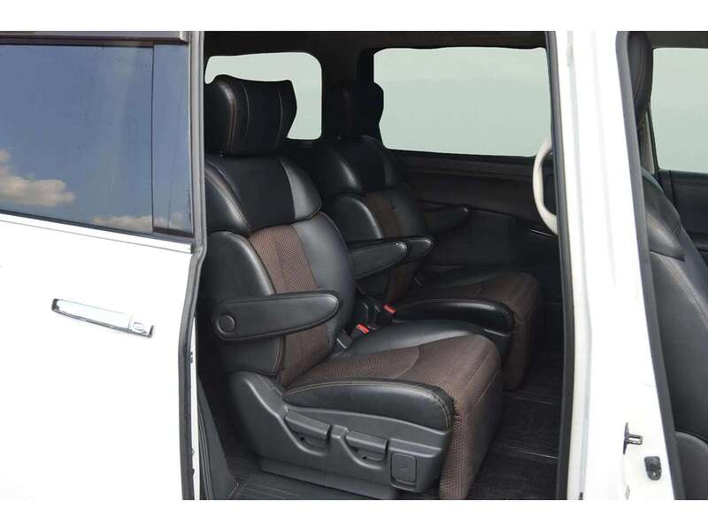 Nissan Elgrand MPV 0.0 Petrol | 6 SEATS|R/CAM|BTOOTH|NAV - U11073