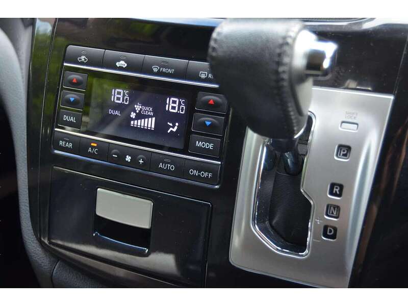 Nissan Elgrand MPV 0.0 Petrol | 6 SEATS|R/CAM|BTOOTH|NAV - U11073