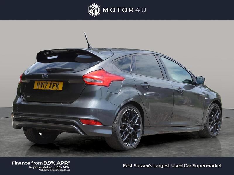 Ford Focus 1.5 TDCi ST-Line Hatchback 5dr Diesel Manual Euro 6 (s/s) (120 ps) - U11074