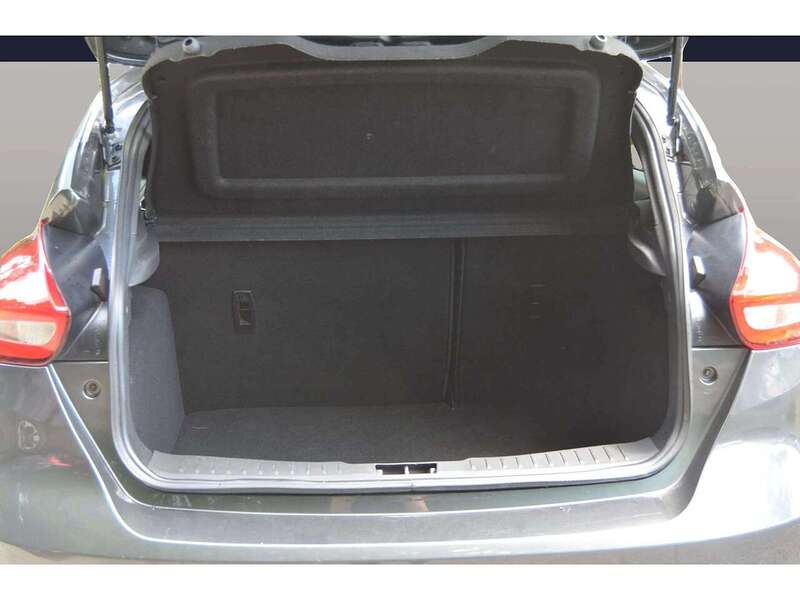 Ford Focus 1.5 TDCi ST-Line Hatchback 5dr Diesel Manual Euro 6 (s/s) (120 ps) - U11074