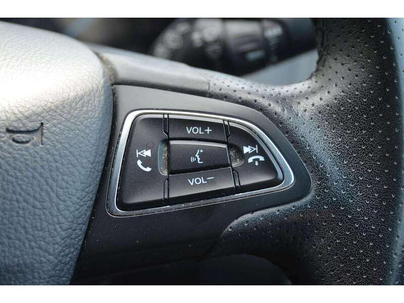 Ford Focus 1.5 TDCi ST-Line Hatchback 5dr Diesel Manual Euro 6 (s/s) (120 ps) - U11074