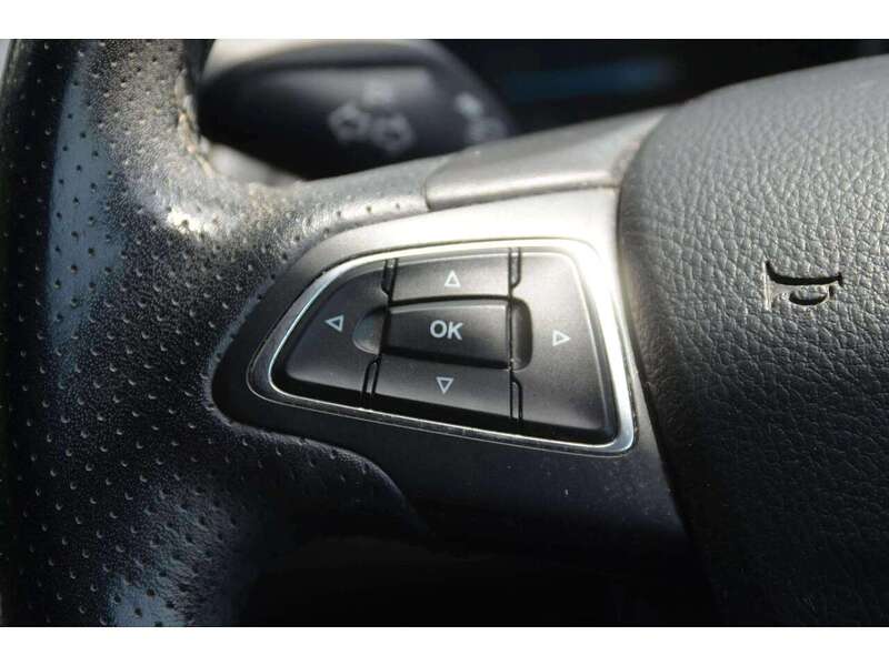 Ford Focus 1.5 TDCi ST-Line Hatchback 5dr Diesel Manual Euro 6 (s/s) (120 ps) - U11074