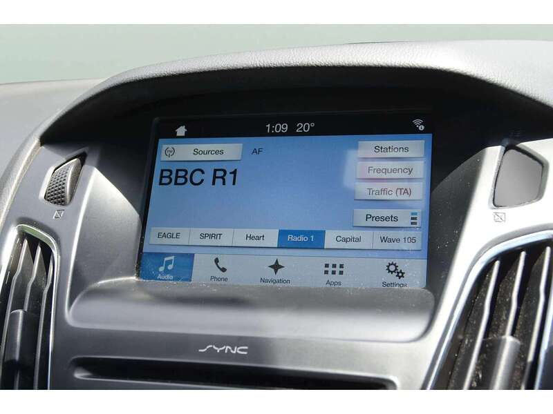 Ford Focus 1.5 TDCi ST-Line Hatchback 5dr Diesel Manual Euro 6 (s/s) (120 ps) - U11074