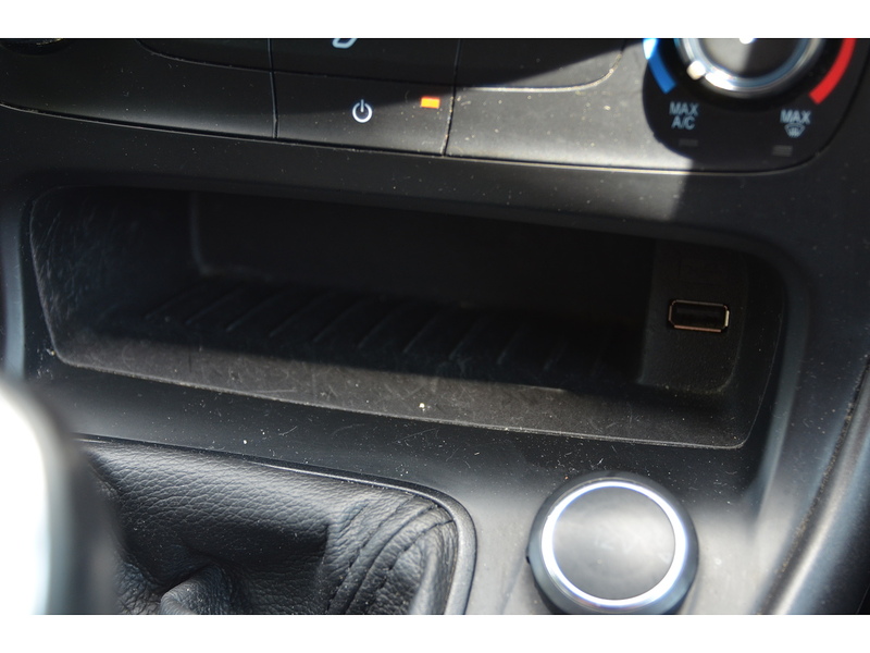 Ford Focus 1.5 TDCi ST-Line Hatchback 5dr Diesel Manual Euro 6 (s/s) (120 ps) - U11074