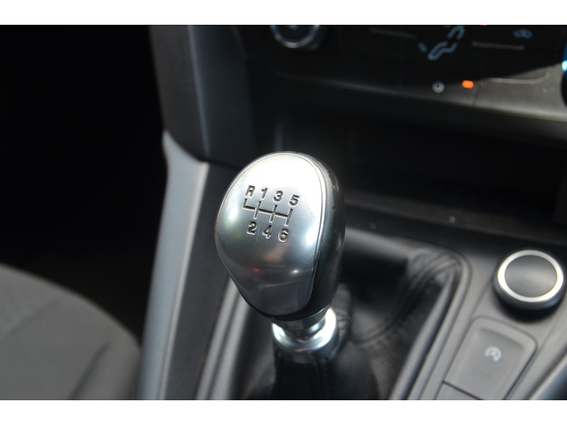 Ford Focus 1.5 TDCi ST-Line Hatchback 5dr Diesel Manual Euro 6 (s/s) (120 ps) - U11074