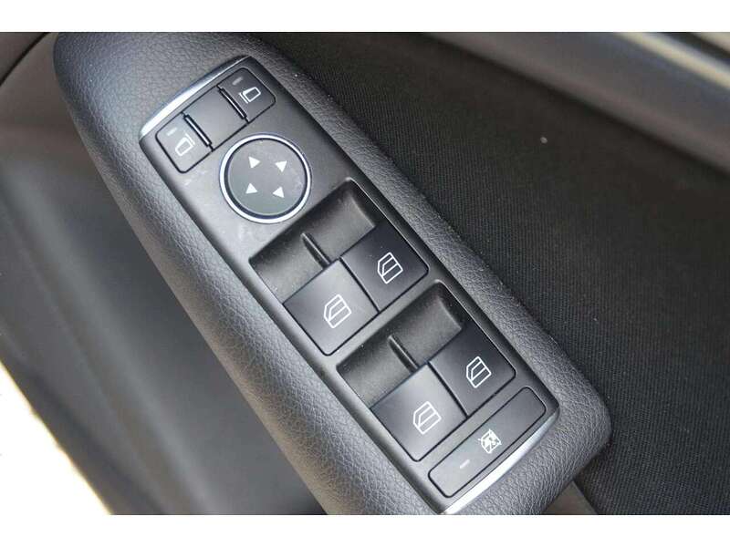 Mercedes-Benz B Class 1.5 B180 CDI SE MPV 5dr Diesel 7G-DCT Euro 5 (s/s) (109 ps) - U11076