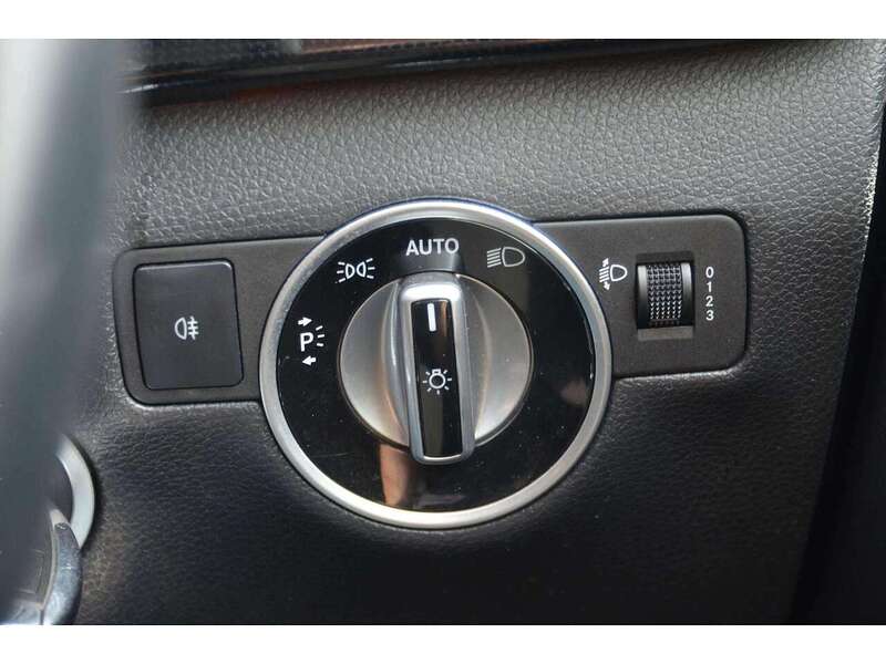 Mercedes-Benz B Class 1.5 B180 CDI SE MPV 5dr Diesel 7G-DCT Euro 5 (s/s) (109 ps) - U11076