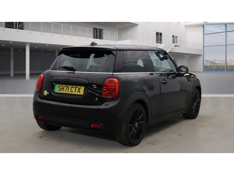 MINI Electric Hatch Cooper SE 32.6kWh Level 2 Hatchback 3dr Electric Auto (184 ps) - U11082